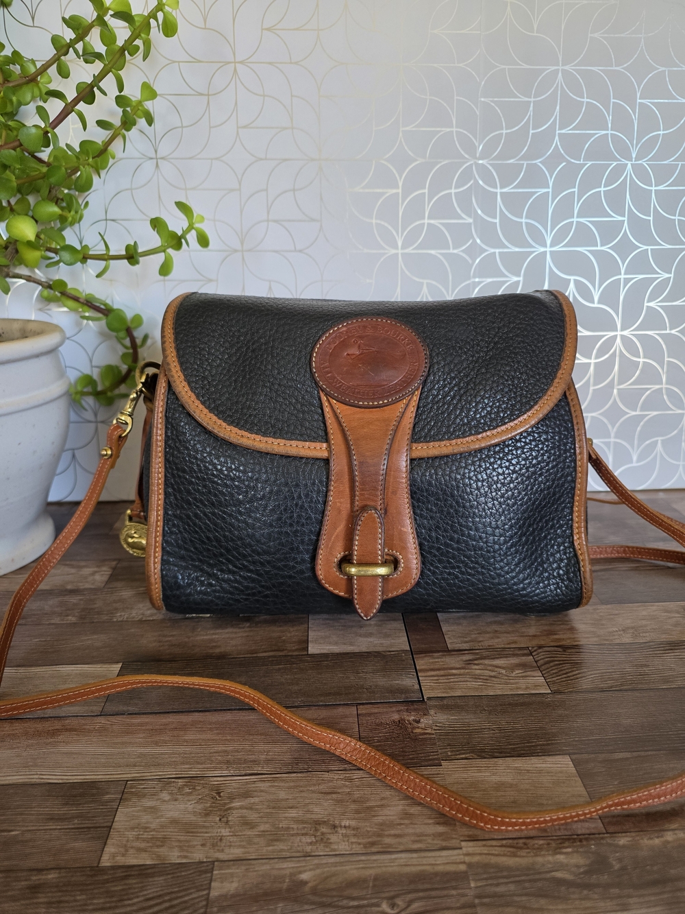 vintage Dooney & Bourke All-Weather Leather (AWL) Essex Shoulder Bag